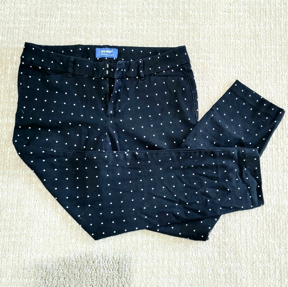 Old Navy | pixie mid rise pants ankle length crop black and white print size 8